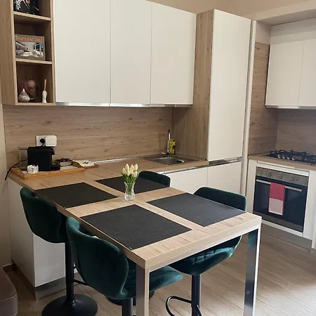 דירה Nadia House