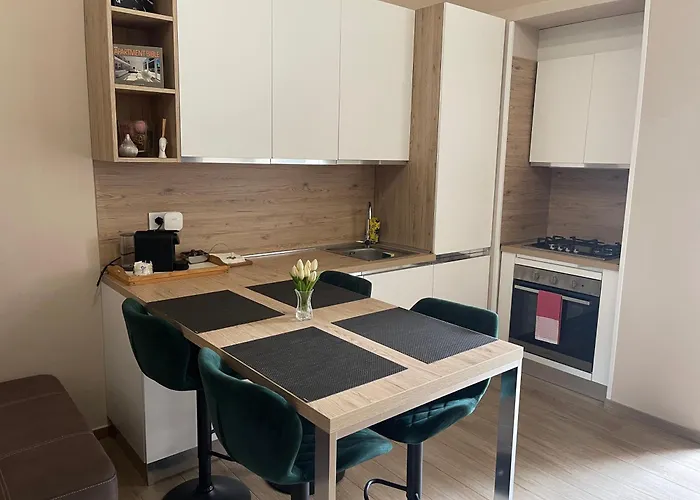 아파트 Nadia House